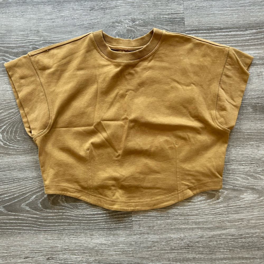 lululemon athletica Ochre Cropped Boxy Tee